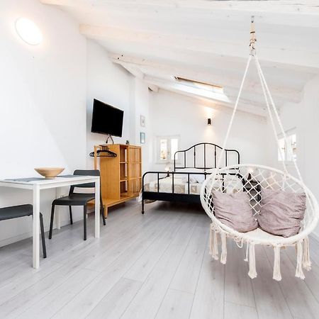 Cozy Garzoto Studios Rovinj Luaran gambar