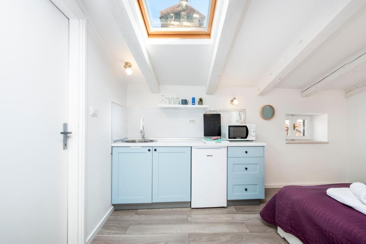 Cozy Garzoto Studios Rovinj Luaran gambar