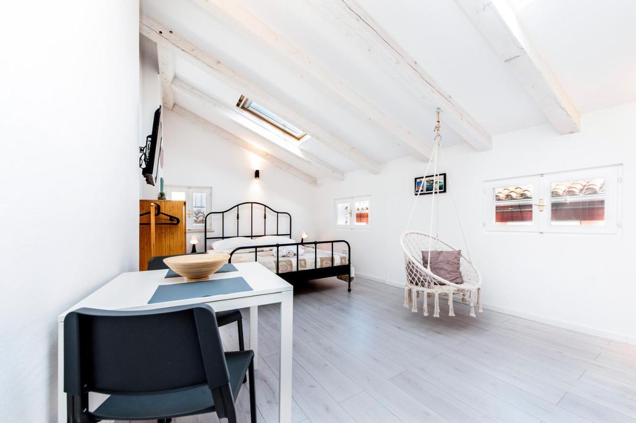 Cozy Garzoto Studios Rovinj Luaran gambar